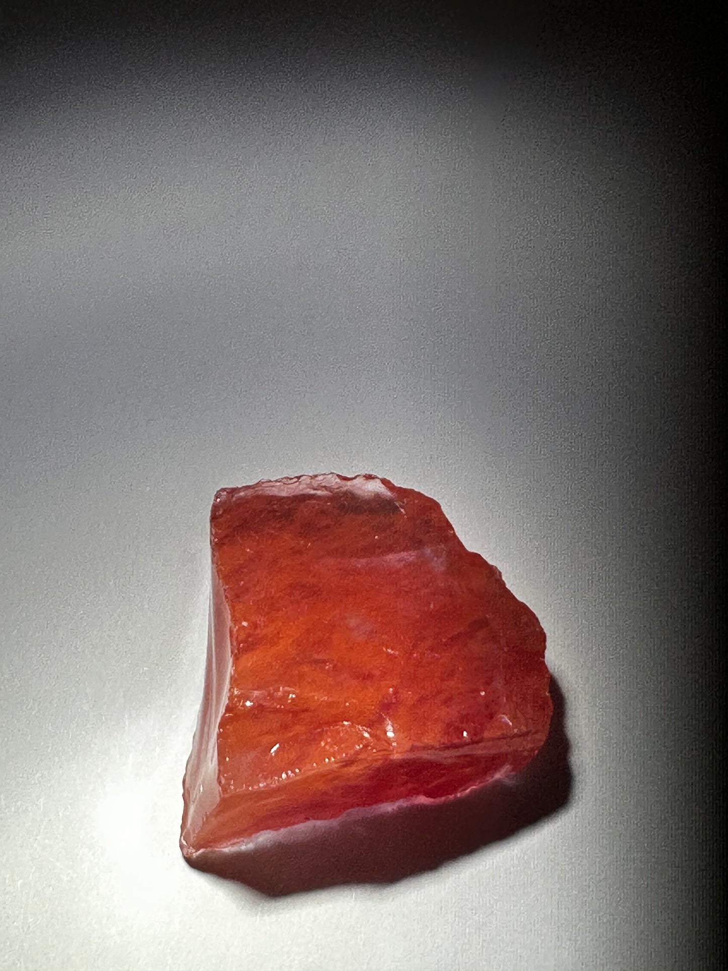 Cristal Brut Carnelian pentru Energie și Creativitate