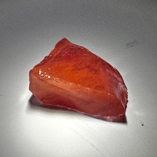 Cristal Brut Carnelian pentru Energie și Creativitate